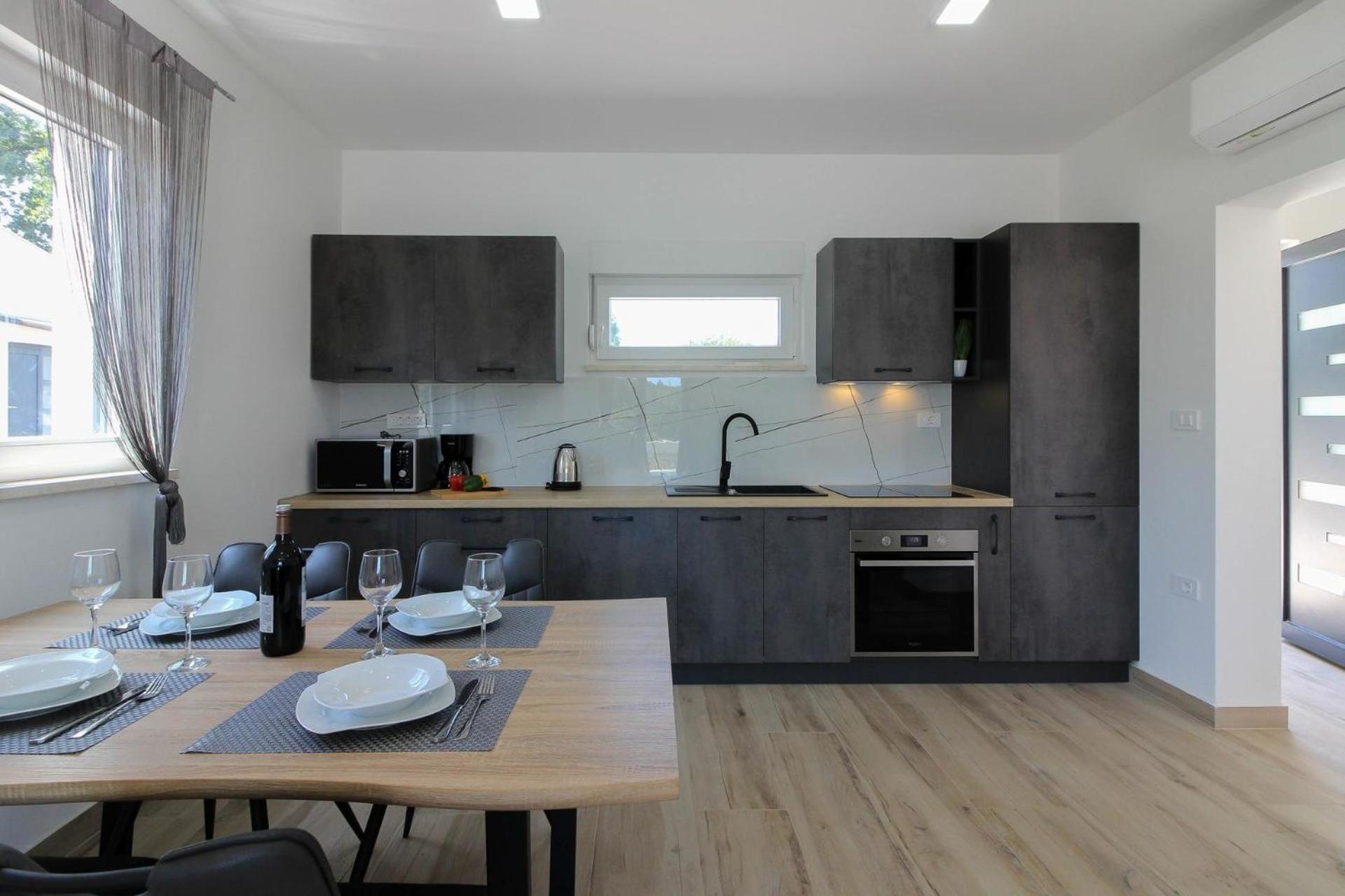 Ferienhaus Mit Privatpool Fuer 4 Personen Ca 60 Qm In Sisan, Istrien Suedkueste Von Istrien Exterior photo