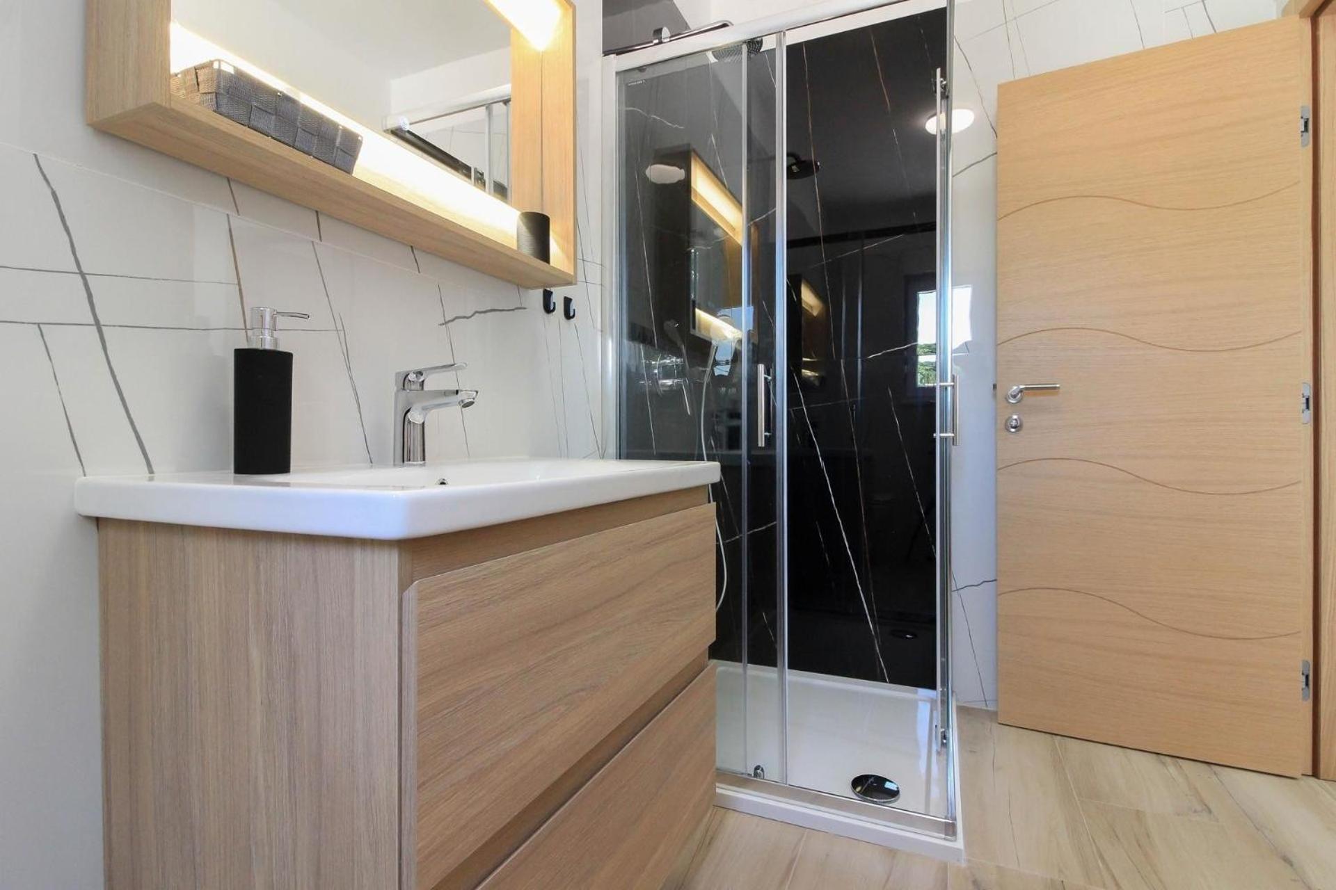 Ferienhaus Mit Privatpool Fuer 4 Personen Ca 60 Qm In Sisan, Istrien Suedkueste Von Istrien Exterior photo